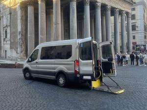 Pedana van per trasporto di disabili