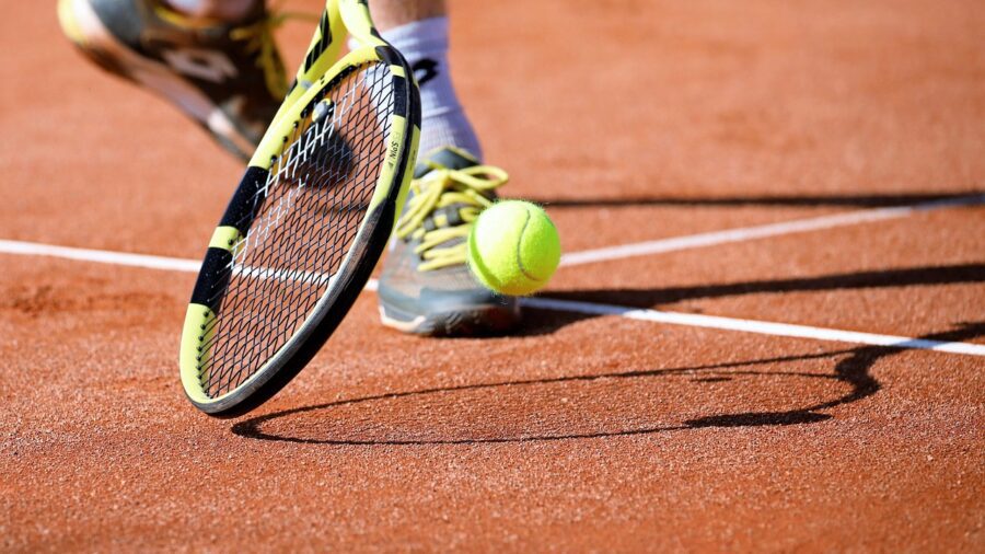 Infortuni sul tennis